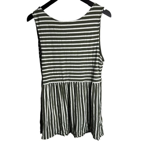 Isabel maternity sleeveless top size large - Picture 5 of 5